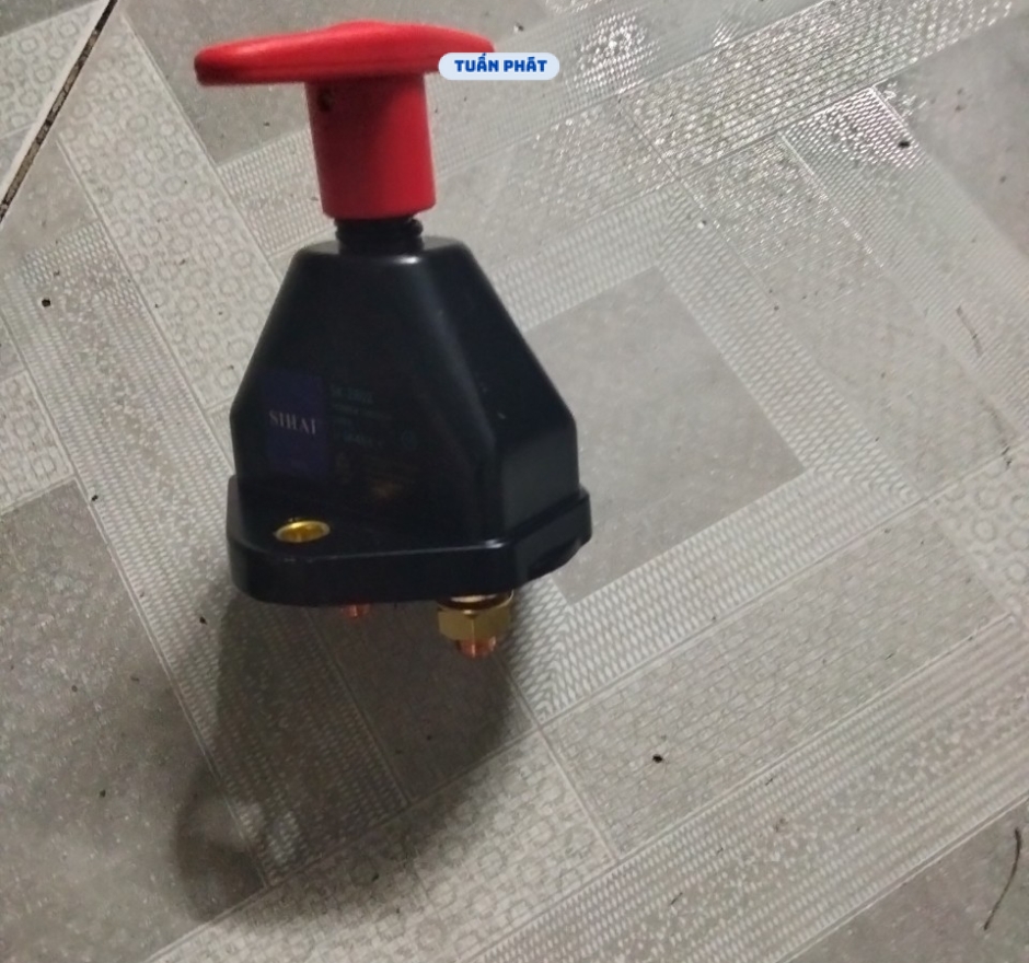 Cúp mat 